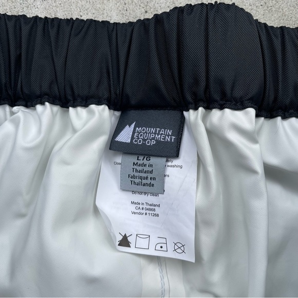 MEC mountain equipment co-op rain splash pants - size L - Picture 3 of 7